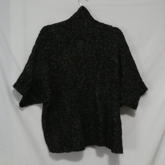 NU - NUMBERO | medium | Chic Black and White Knit Open Front Cardigan - Picture 2 of 13